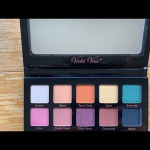 New Violet Voss Essentials Pro Series Palette
